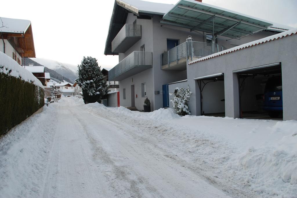 Gerda Wellness Apartment Grinzens Zewnętrze zdjęcie